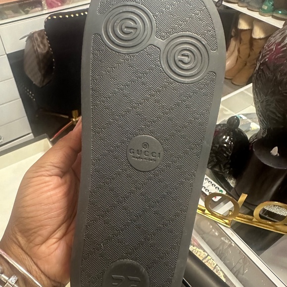 Gucci Slides - Picture 4 of 5